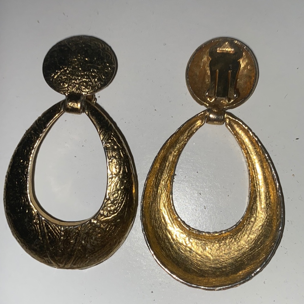 Vintage 80s Clip On earrings
